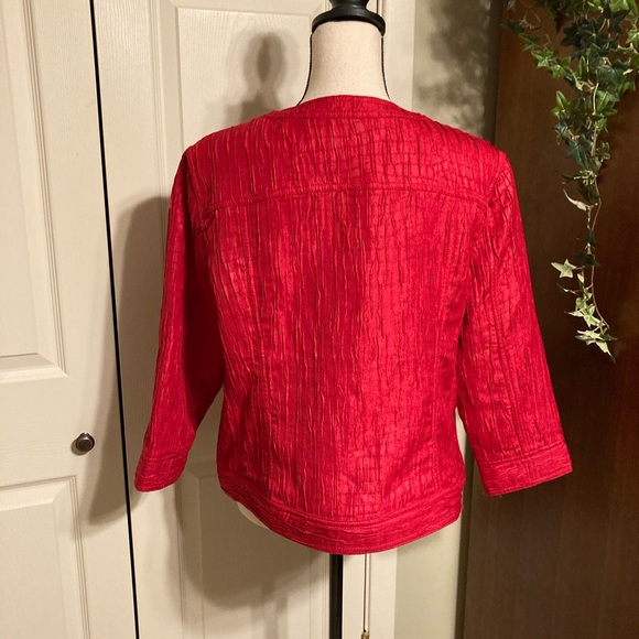Ruby Rd Red with a touch of shimmer crop jacket size 16. NWOT - Picture 5 of 7